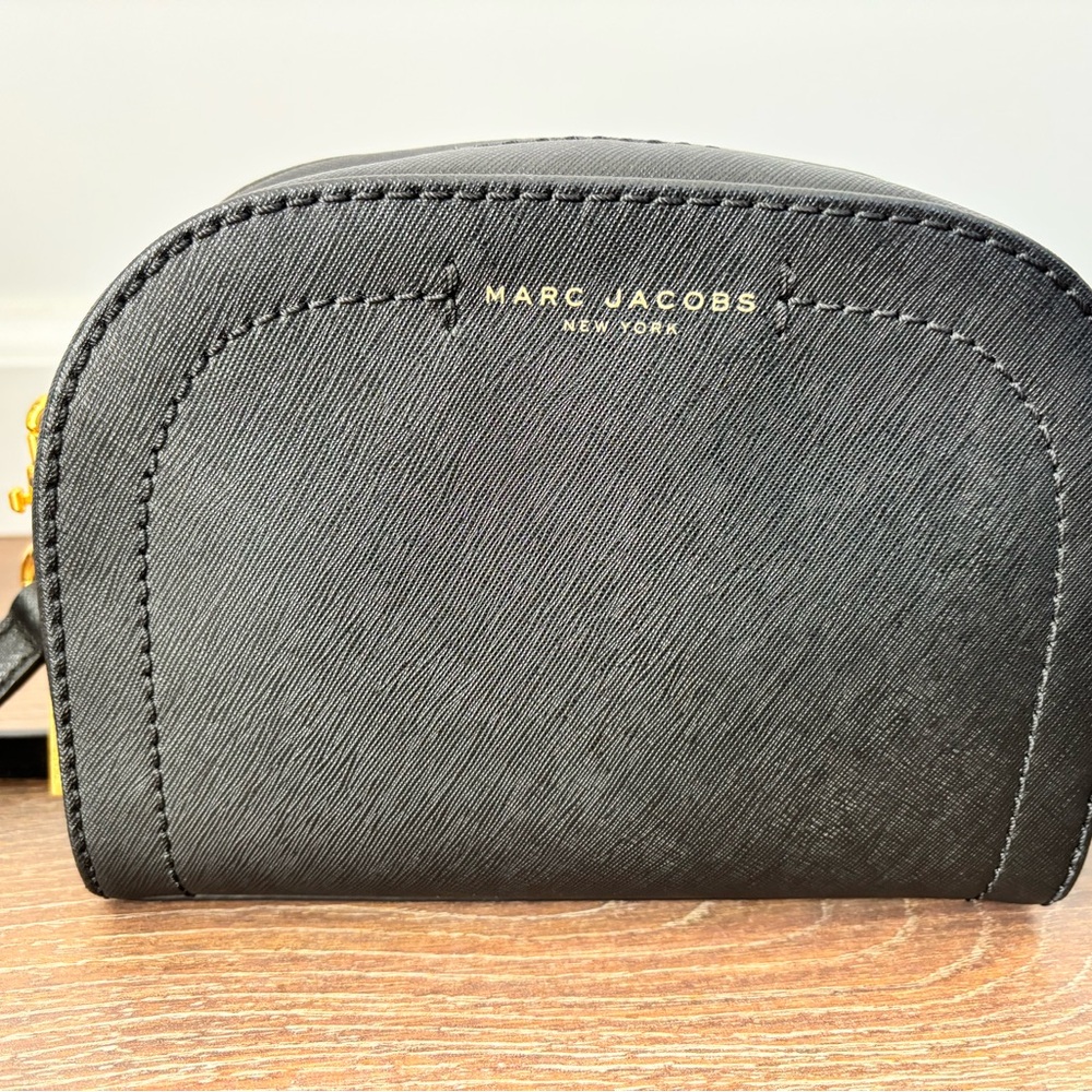 Marc Jacobs saffiano crossbody black purse